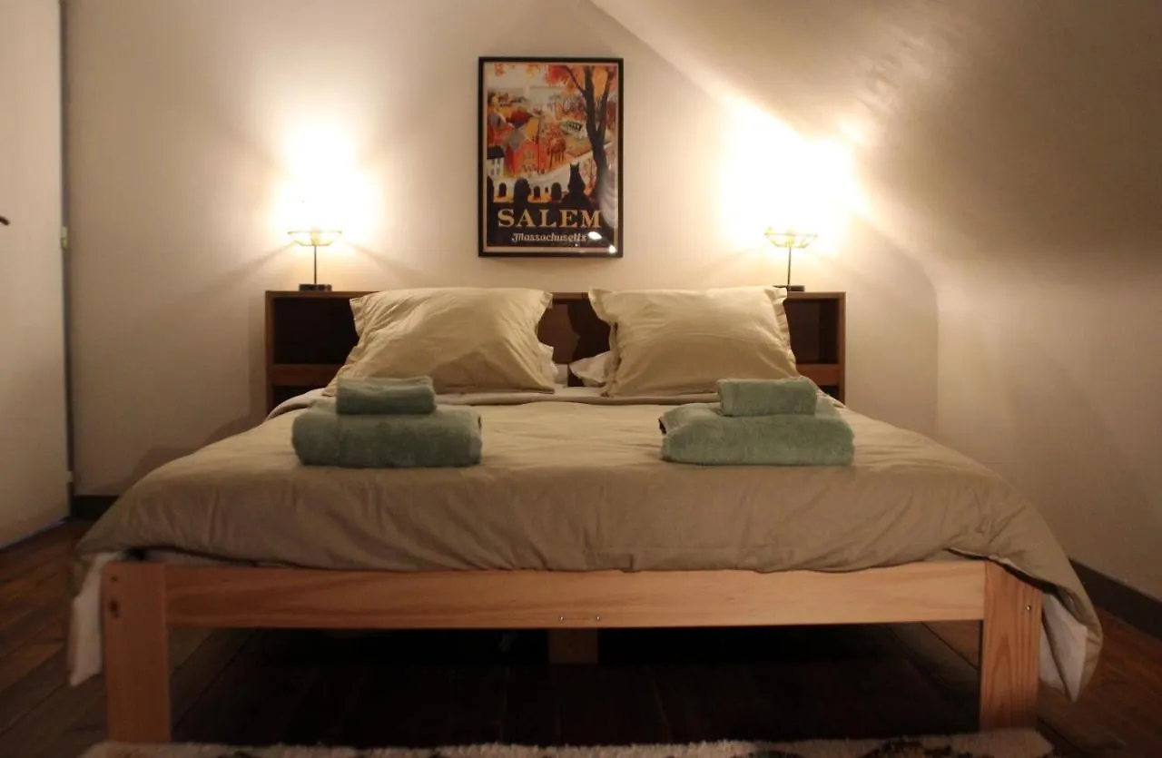 Holiday home Gite Du Chat Noir Campeneac France